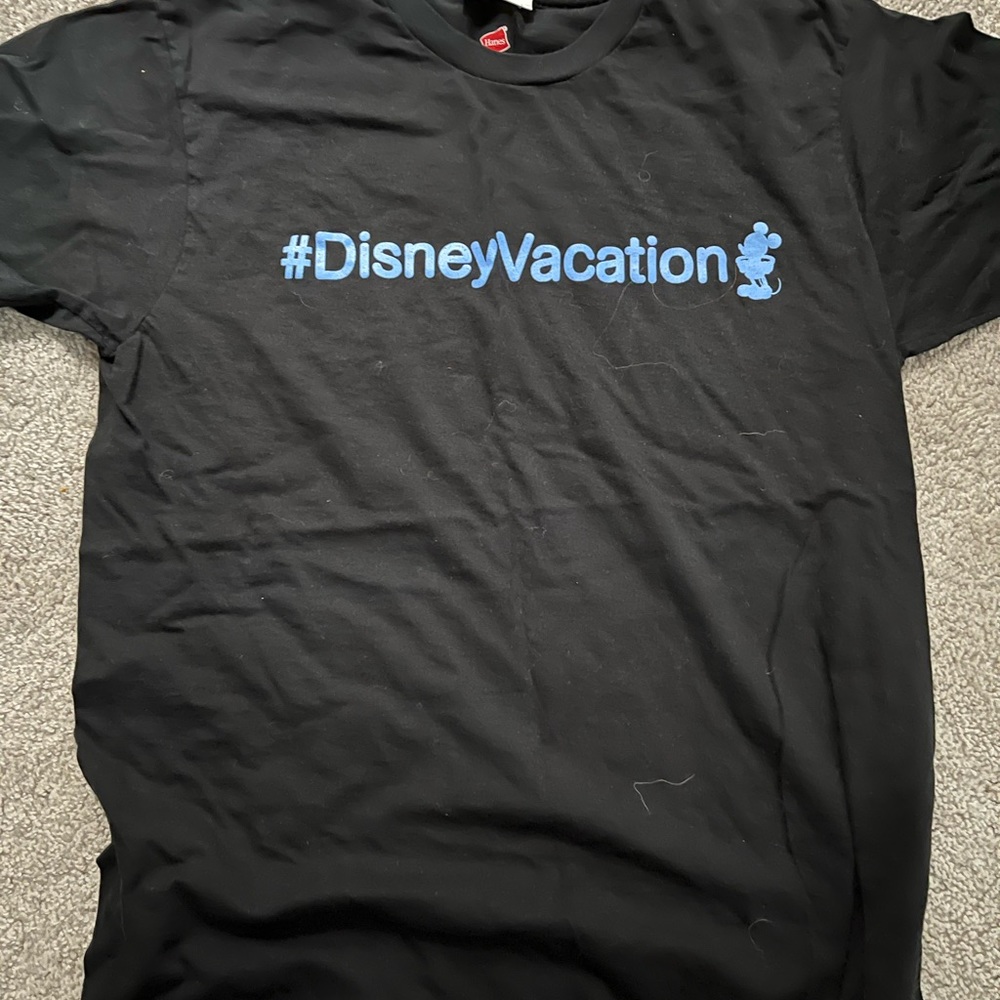 Disney vacation t shirt large